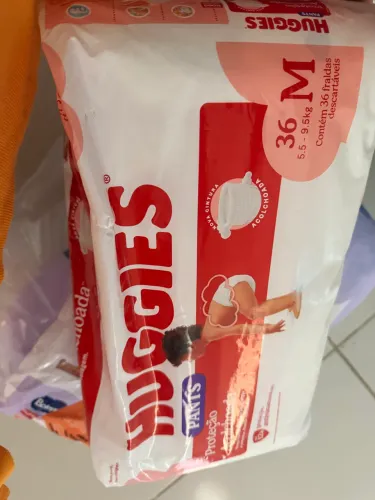 Fralda Huggies M 36 unidades