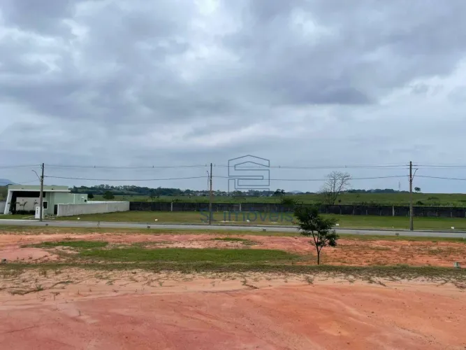 Terreno à venda no condomínio Viverde 3, Rio das Ostras