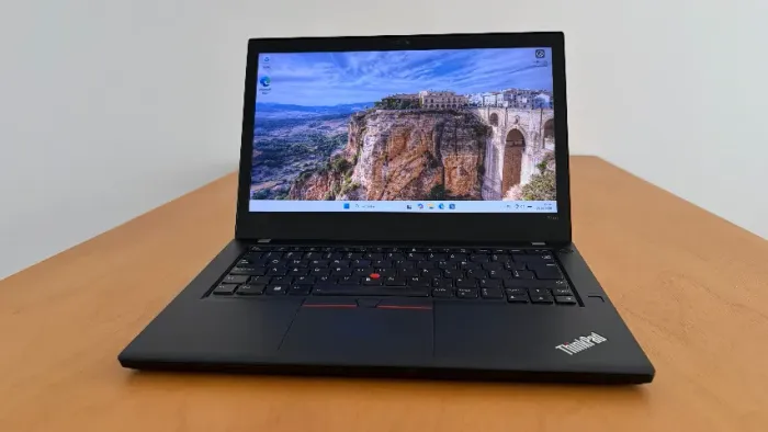 Thinkpad T480 - i5 - RAM 16GB - SSD 256GB - bateria extendida com +10h de uso