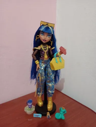 Boneca Cleo Core Refresh 02 - Monster High G3