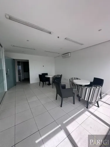 Sala para alugar, 97 m² por R$ 5.844/mês - Três Figueiras - Porto Alegre/RS