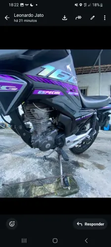 Moto impecável