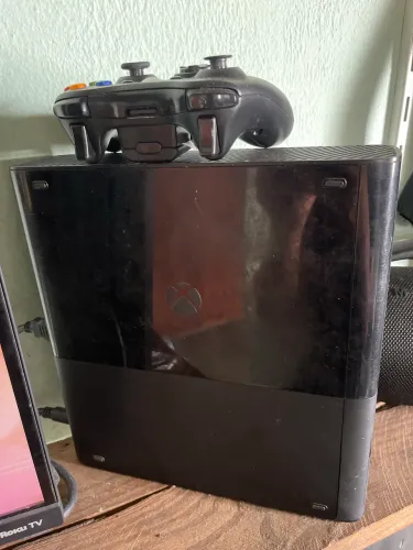 Xbox 360 desbloqueado mais controle