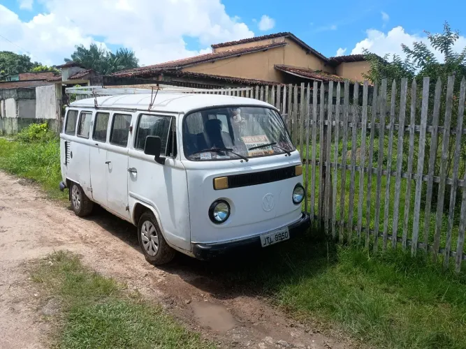 Volkswagen Kombi Standard/ Luxo/ Serie Prata 1995