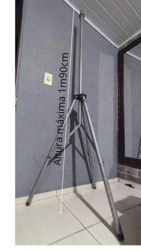 Vendo par de Pedestal (Tripé) para Caixas de Som Profissional R$270,00 Pra vender rápido!!