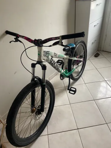 bicicleta Vikingx tuff 25
