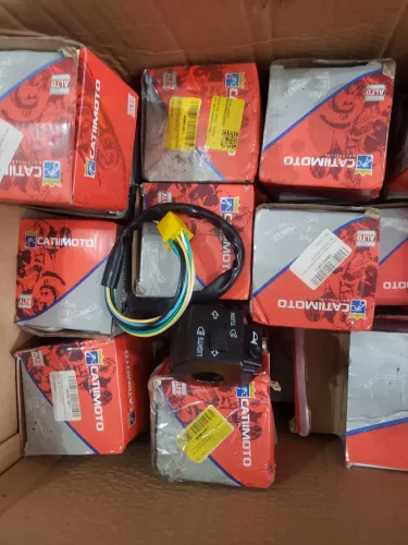 Peças de moto variadas