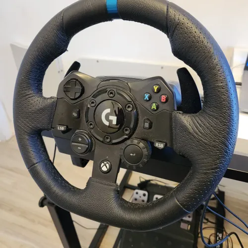 Volante e câmbio Logitech g923 PC e Xbox