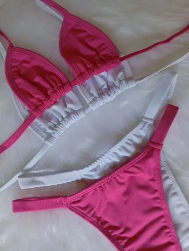 Biquíni rosa