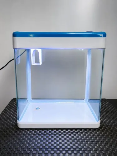 Aquário 10 Litros com LED embutido