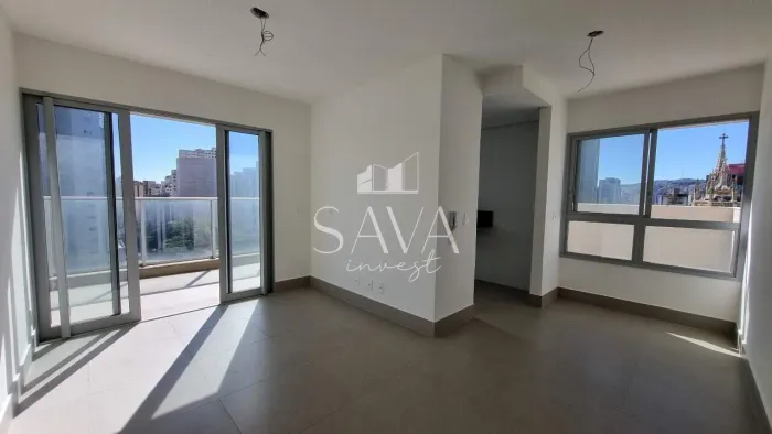 Apartamento Garden Frente 2 quartos (1 suíte) com 3 vagas no Lourdes, BH