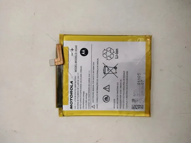 Bateria usada compatível com Motorola moto e7
