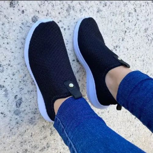 Tênis meia feminino.. macio . Leve e confortável