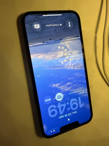 iPhone 13