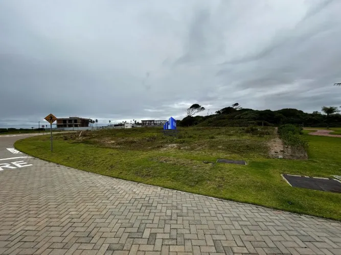 TERRENO À VENDA EM ALPHAVILLE GUARAJUBA I R$ 2.000.000,00 OPORTUNIDADE, LOTE DE 825 M², LO