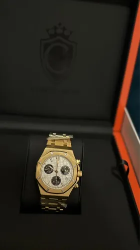 Relógio constantim Novo