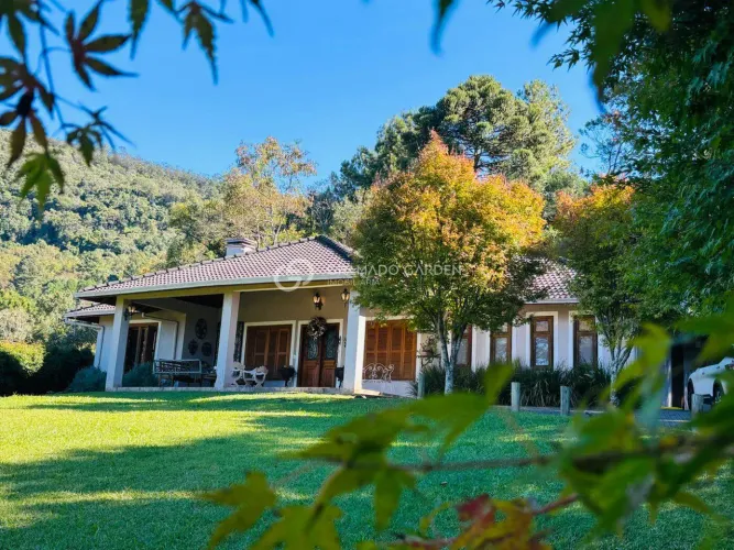 SEU REFÚGIO NA SERRA GAÚCHA ESPERA POR VOCÊ!