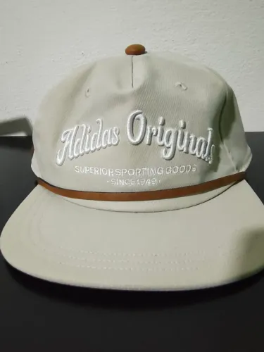 Boné Adidas Originals 