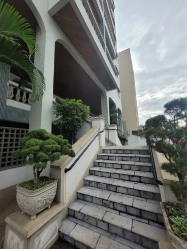 Apartamento com planejados e vista livre para Avenida Brasil, locação no Condomínio Edifíc