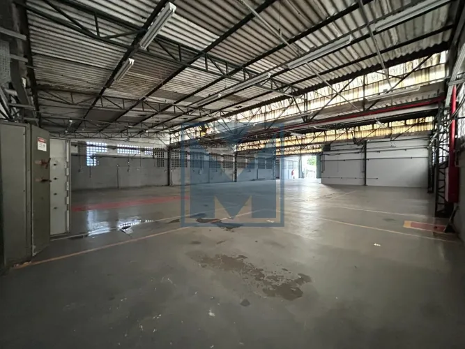 Galpão em Cumbica, Guarulhos: 1245m² à Venda e Locação