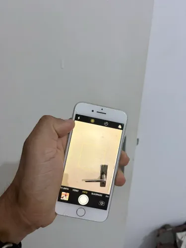 iPhone 8