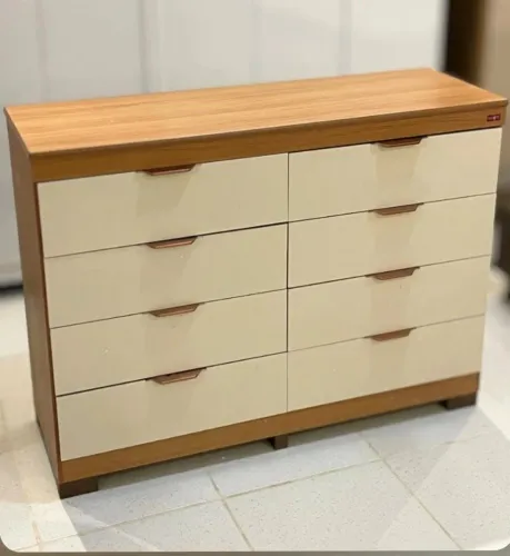 Cômoda Isadora 8 Gavetas