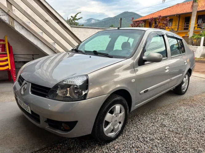 Renault Clio Sed. Privilège Hi-flex 1.6 16V 4P 2008