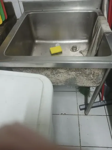 Pia em inox com 70x73 
