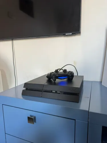 Ps4 super conservado lacre de fábrica