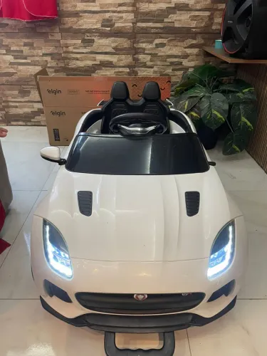 Carro infantil Jaguar 