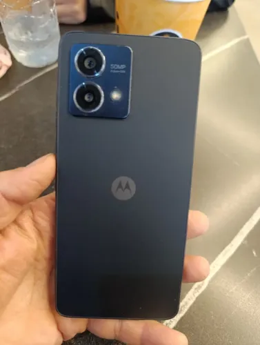 Moto G84