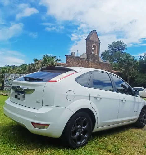 Ford Focus Titanium 2.0 16V Flex 5P Mec. 2012