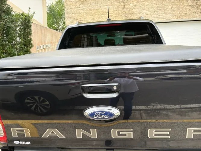 Ford Ranger Black 2.2 4X2 CD Diesel AUT 2023