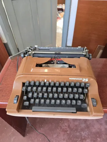 Máquina de escrever Remington