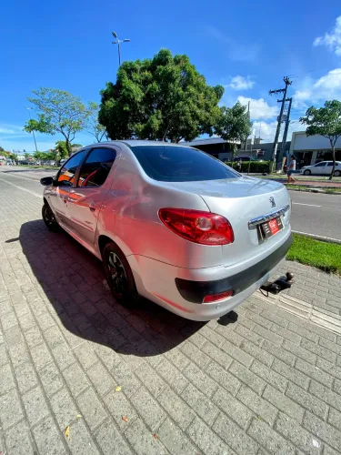 Peugeot 207 Sedan Passion XR 1.4 Flex 8V 4P 2010