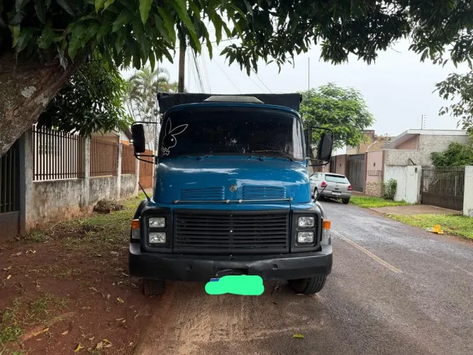 Vende se Mercedes bens 1518