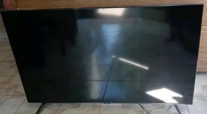 Vendo essa tv Samsung smartv 50 polegadas pra retirada de peças