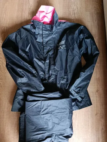 Capa de chuva feminina M