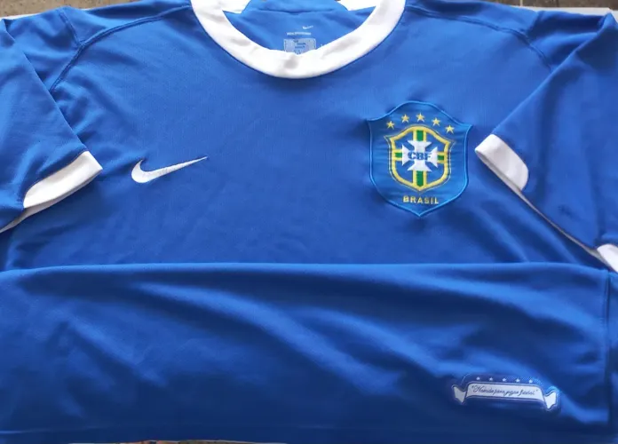 Camisa Seleção Brasil Nike Copa 2006 Alemanha Azul Made in Morocco Tam. G Frete Grátis