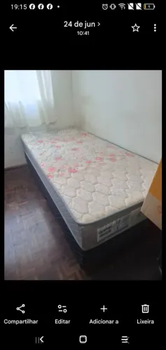 Cama box, solteiro colchão embutido.