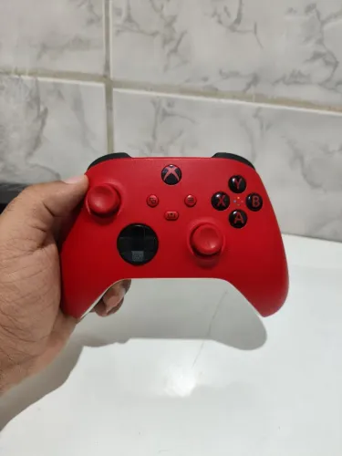 Controle Xbox Series S/X Vermelho Pulse Red