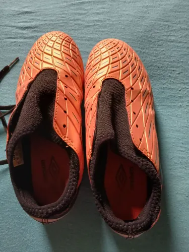 Chuteira Umbro