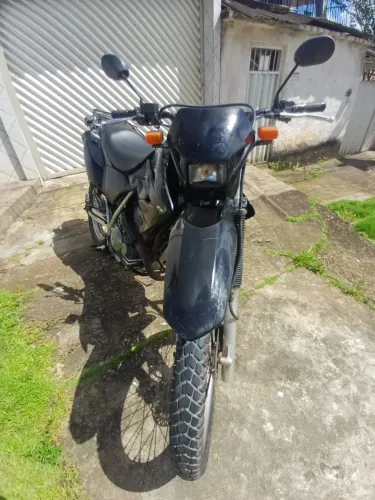Vende-se Moto Tornado 250