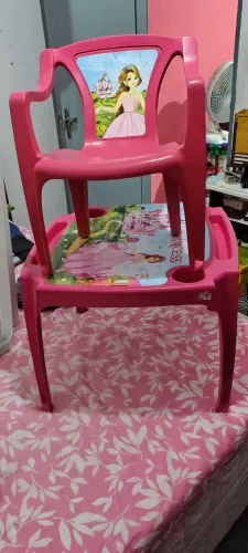 Mesa e cadeira infantil 