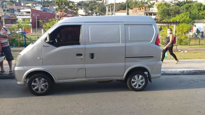 Hafei Towner Furgão 1.0 8V 48cv 5P 2011