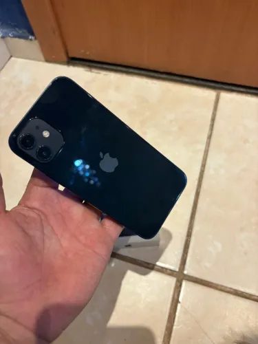 Vendo ou troco IPHONE 12 64GB por Android do mesmo nível !