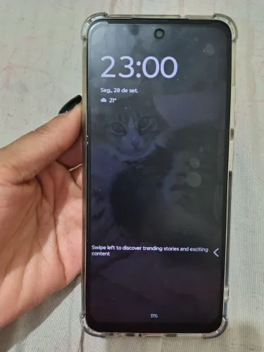 Vendo um MotoG 34 5g sem marcas de uso 