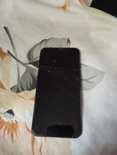 Vendo celular quebrado