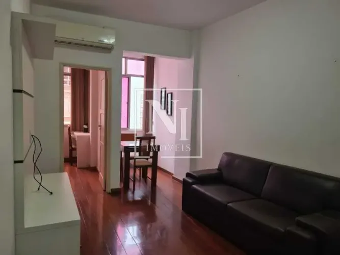 Apartamento - / Residencial / Copacabana