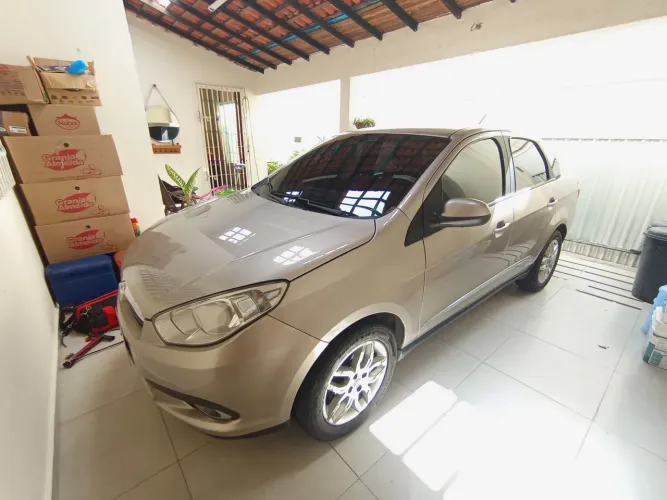 Fiat Grand Siena Essence Dual. 1.6 Flex 16V 2015
